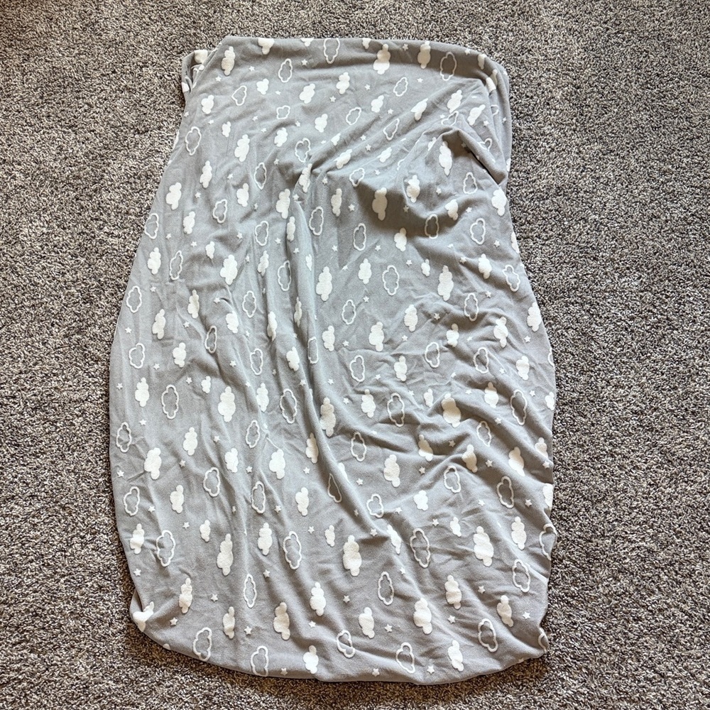 Super Soft Crib Sheet - Picture 1 of 4